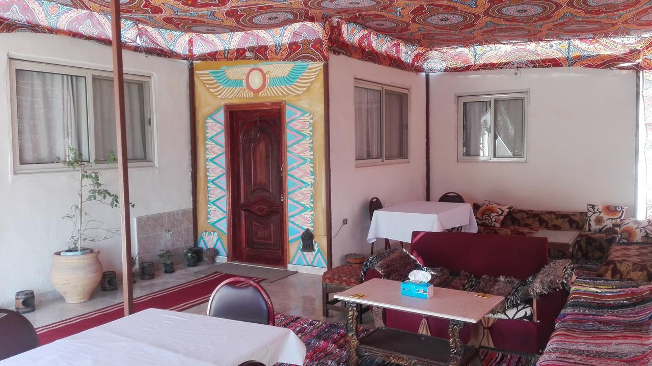 Pyramids Overlook Inn Kafrat al Jabal Luaran gambar